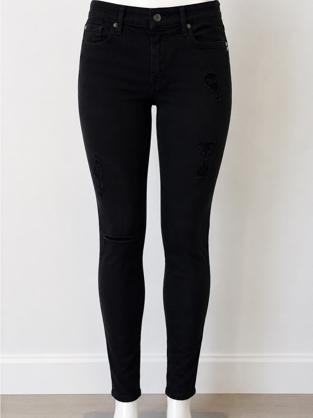 7 For All Mankind Black Skinny Jeans with Subtle Distress